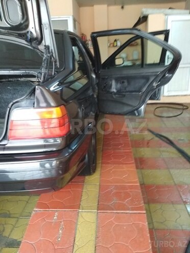 BMW 318 1992, 321 km - 1.8 l - Bakı