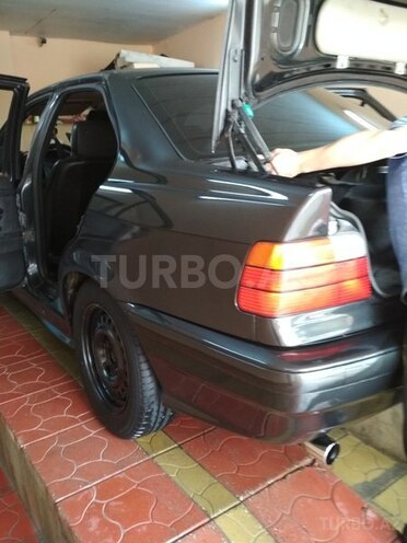 BMW 318 1992, 321 km - 1.8 l - Bakı