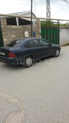 Opel Vectra 1996, 379,000 km - 1.8 л - Bakı