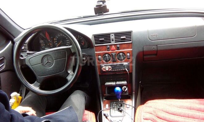 Mercedes C 180 1997, 380,000 km - 1.8 l - Bakı