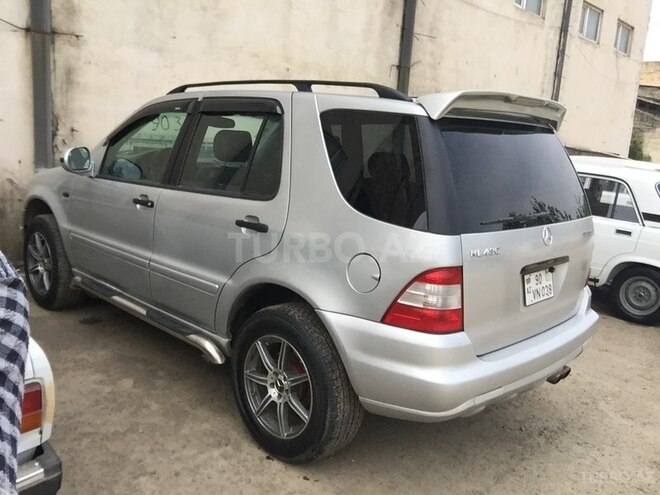 Mercedes  1999, 225,000 km - 4.3 l - Masallı