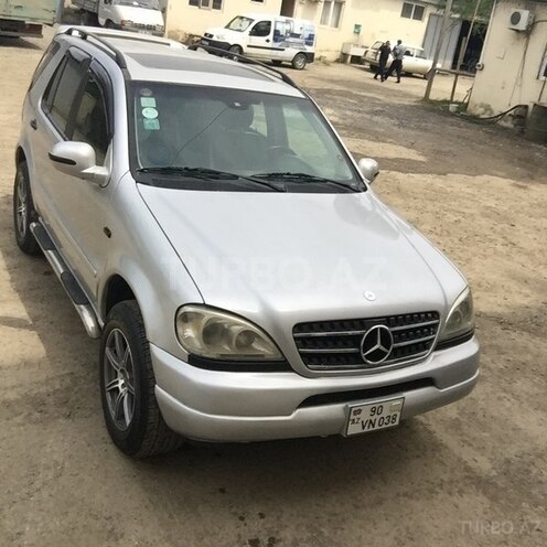 Mercedes  1999, 225,000 km - 4.3 l - Masallı