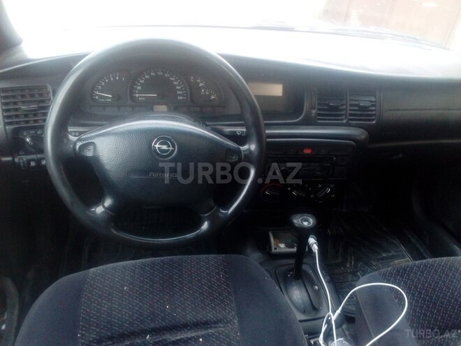 Opel Vectra 1996, 300,000 km - 1.8 л - Bakı