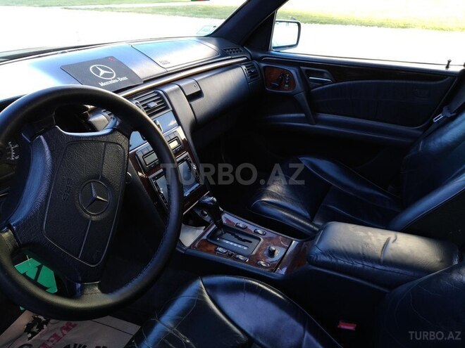 Mercedes E 320 1996, 367,000 km - 3.2 l - Bakı