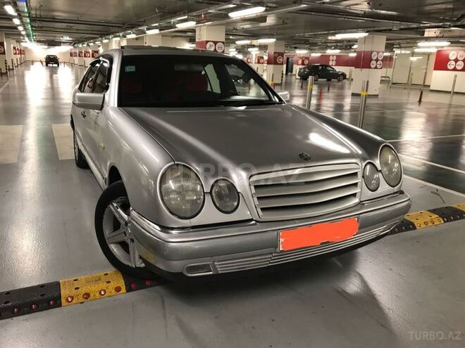 Mercedes E 240 1998, 268,000 km - 2.4 l - Bakı