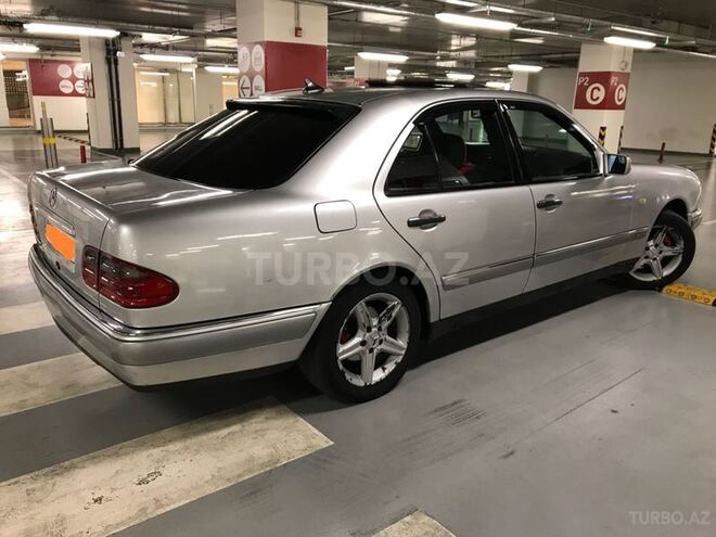Mercedes E 240 1998, 268,000 km - 2.4 l - Bakı