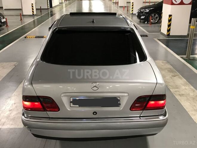 Mercedes E 240 1998, 268,000 km - 2.4 l - Bakı