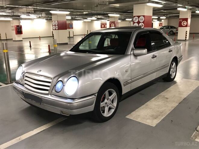 Mercedes E 240 1998, 268,000 km - 2.4 l - Bakı
