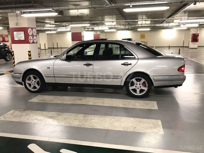 Mercedes E 240 1998, 268,000 km - 2.4 l - Bakı