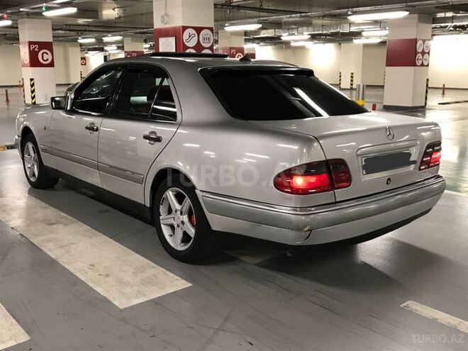 Mercedes E 240 1998, 268,000 km - 2.4 l - Bakı