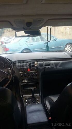 Mercedes E 280 1997, 405,000 km - 2.8 л - Bakı