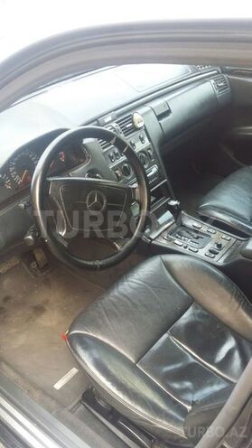 Mercedes E 280 1997, 405,000 km - 2.8 л - Bakı