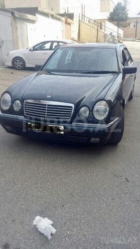 Mercedes E 280 1997, 405,000 km - 2.8 л - Bakı