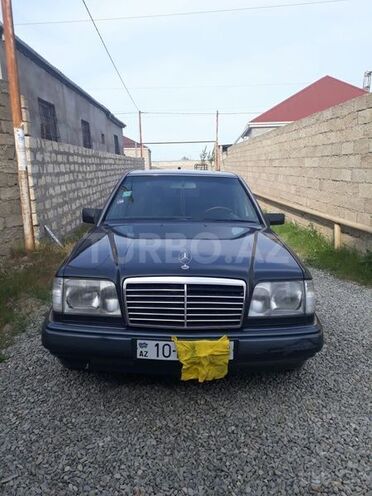 Mercedes E 220 1995, 275,300 km - 2.2 l - Bakı