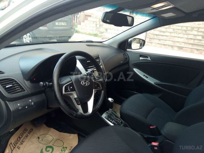 Hyundai Accent 2014, 120,000 km - 1.6 l - Bakı