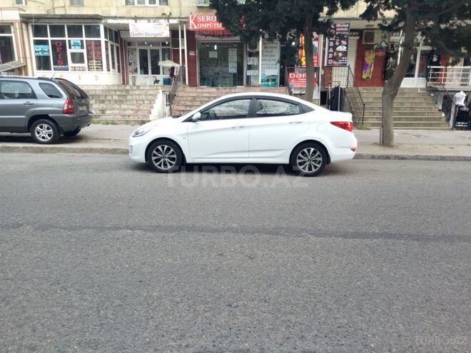 Hyundai Accent 2014, 120,000 km - 1.6 l - Bakı