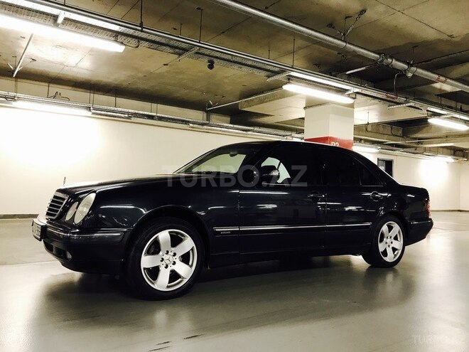Mercedes E 240 2000, 245,000 km - 2.4 l - Bakı