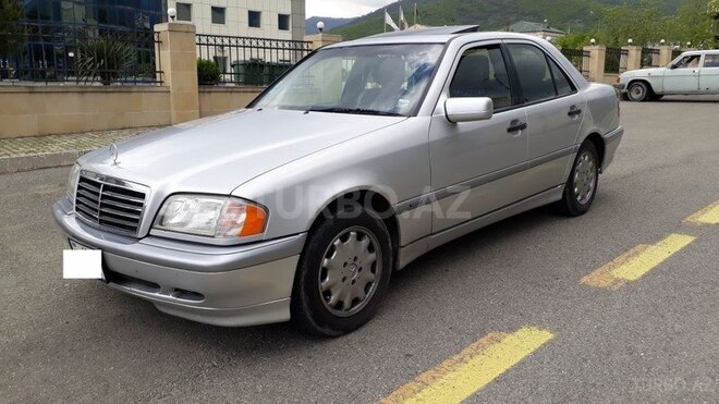 Mercedes C 230 2000, 215,000 km - 2.3 l - Bakı