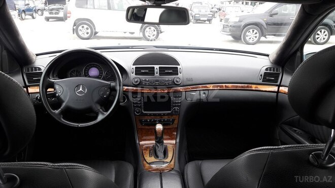 Mercedes E 240 2005, 225,000 km - 2.6 l - Bakı