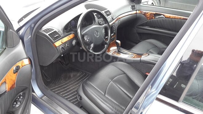 Mercedes E 240 2005, 225,000 km - 2.6 l - Bakı