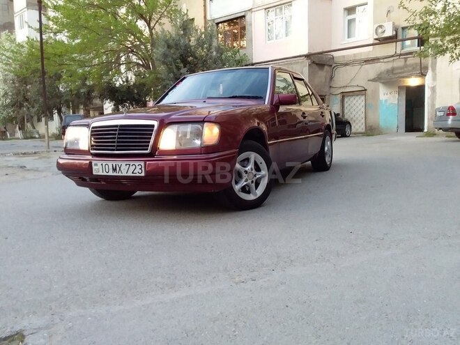 Mercedes E 220 1992, 300,723 km - 0.5 l - Sumqayıt