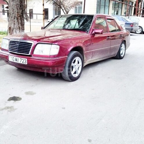 Mercedes E 220 1992, 300,723 km - 0.5 l - Sumqayıt