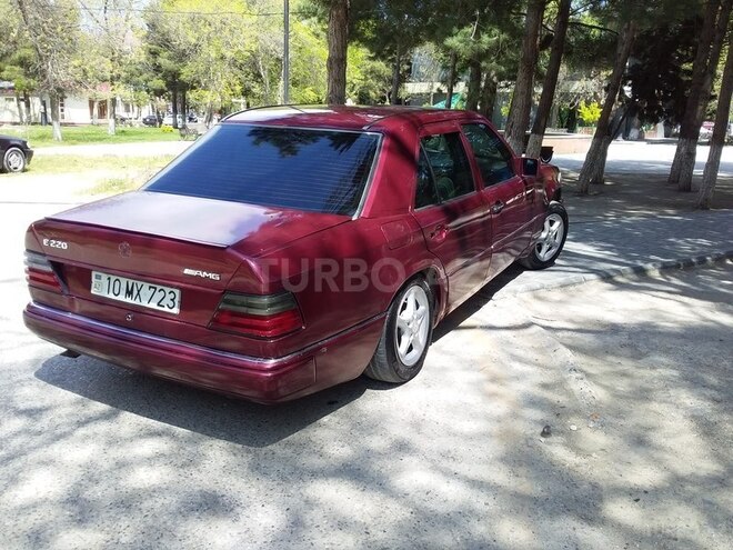 Mercedes E 220 1992, 300,723 km - 0.5 l - Sumqayıt