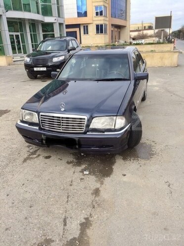 Mercedes C 240 1997, 260,000 km - 2.4 л - Bakı