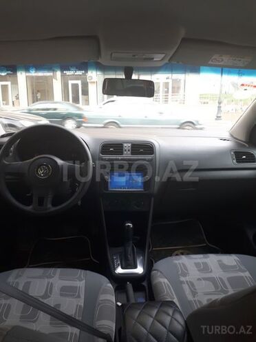 Volkswagen Polo 2015, 11,000 km - 1.6 l - Bakı