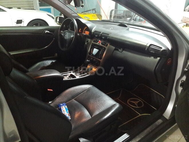 Mercedes C 200 2001, 200,000 km - 2.0 l - Bakı
