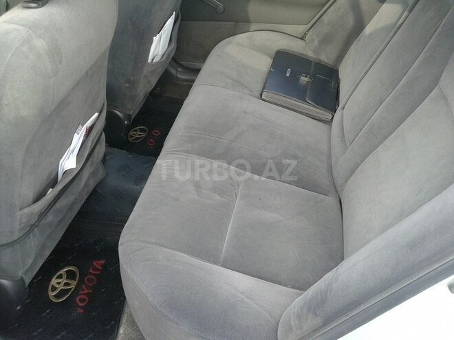 Toyota Corolla 2003, 230,000 km - 1.3 l - Bakı