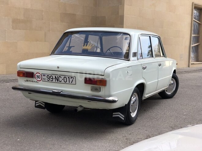 LADA (VAZ) 21011 1979, 180,000 km - 1.3 l - Bakı
