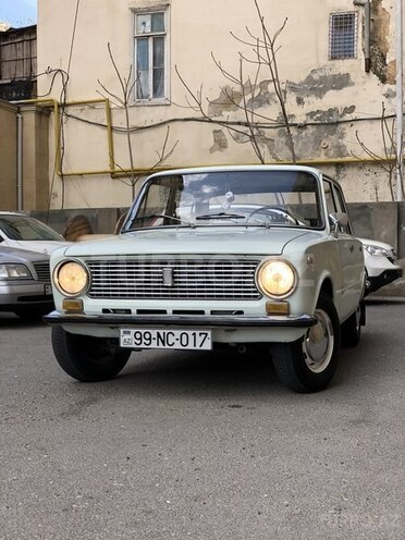 LADA (VAZ) 21011 1979, 180,000 km - 1.3 l - Bakı