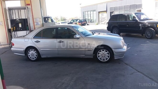 Mercedes E 230 1996, 170,000 km - 2.3 л - Bakı