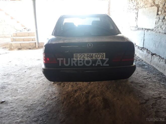Mercedes E 280 1996, 255,000 km - 2.8 l - Gəncə