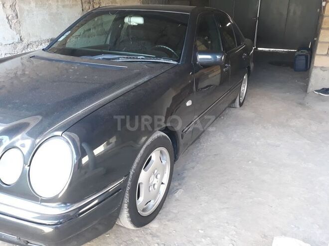 Mercedes E 280 1996, 255,000 km - 2.8 l - Gəncə