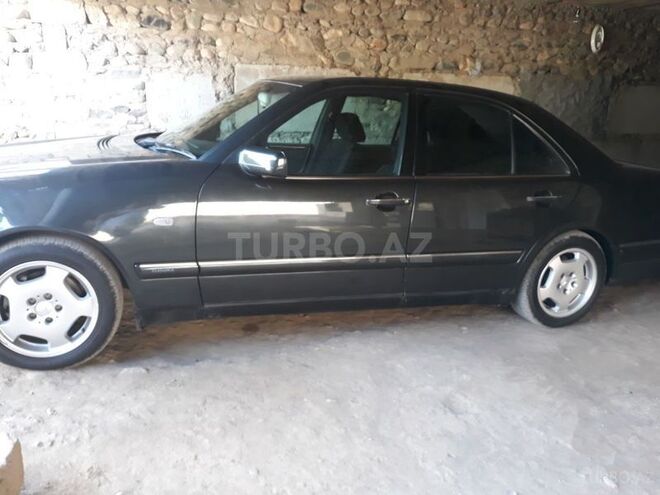 Mercedes E 280 1996, 255,000 km - 2.8 l - Gəncə