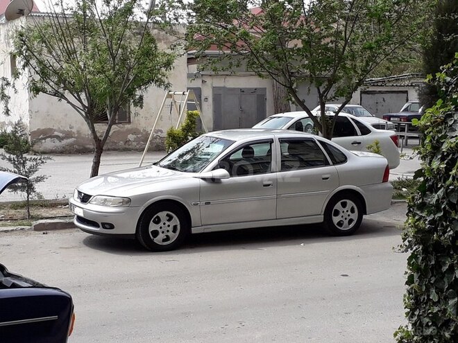Opel Vectra 2000, 225,000 km - 1.8 l - Bakı