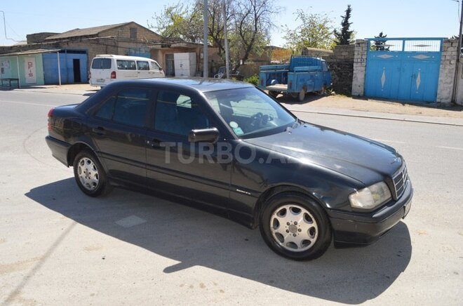 Mercedes C 220 1996, 300,000 km - 2.2 л - Bakı