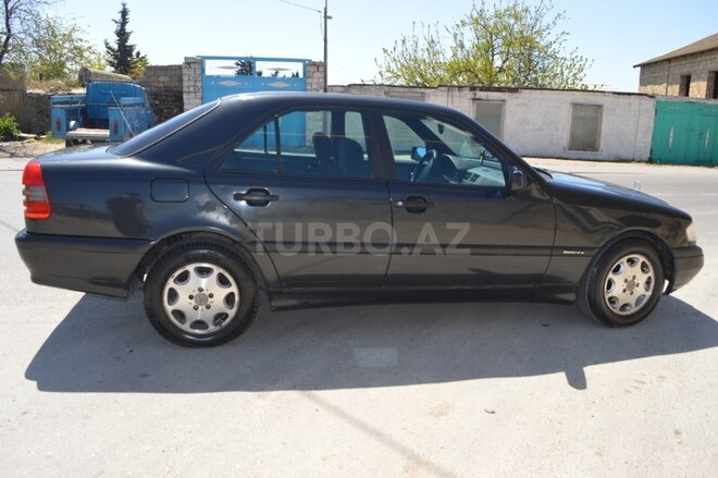 Mercedes C 220 1996, 300,000 km - 2.2 л - Bakı