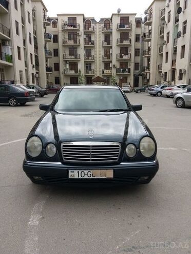 Mercedes E 230 1996, 350,000 km - 2.3 l - Bakı