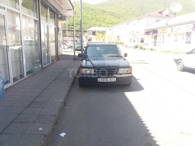 Mercedes 190 1992, 320,218 km - 2.0 l - Oğuz
