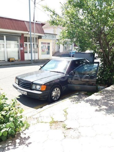 Mercedes 190 1992, 320,218 km - 2.0 l - Oğuz
