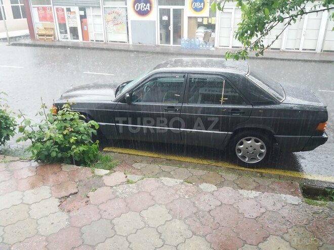 Mercedes 190 1992, 320,218 km - 2.0 l - Oğuz