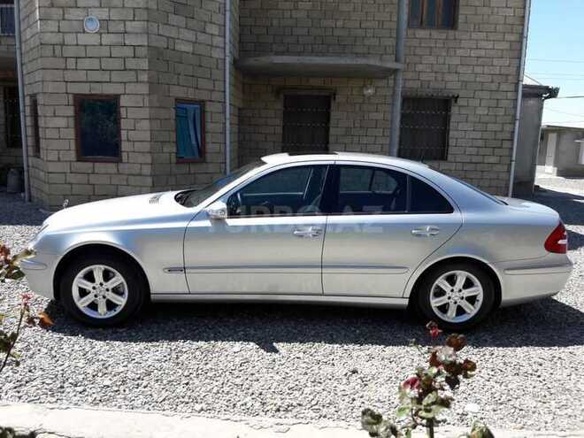 Mercedes E 220 2003, 254,394 km - 2.2 l - Bakı