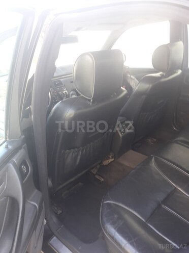 Mercedes E 270 2000, 334,000 km - 2.7 l - Bakı