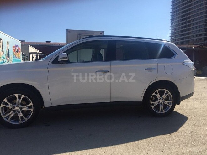 Mitsubishi Outlander 2014, 96,000 km - 2.4 l - Bakı