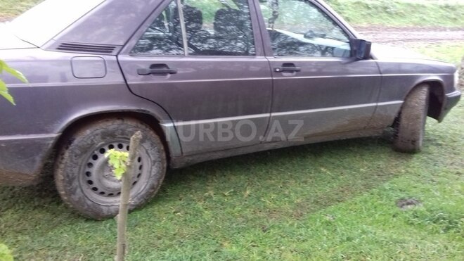 Mercedes 190 1990, 325,640 km - 2.0 l - İmişli