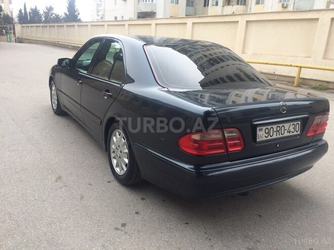 Mercedes E 240 2000, 180,000 km - 2.6 l - Bakı