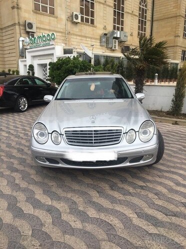 Mercedes E 220 2003, 246,546 km - 2.2 л - Bakı